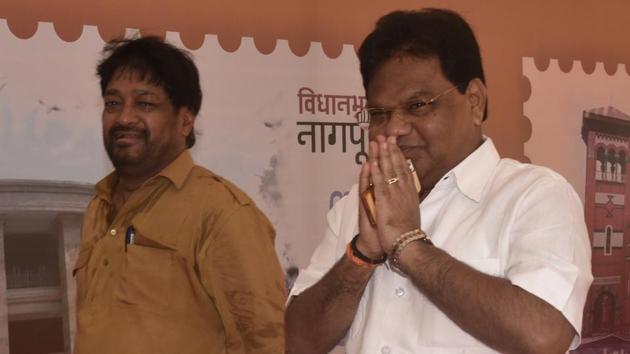 File photo of Shiv Sena MLA Tanaji Sawant (Right)(Anshuman Poyrekar/HT File Photo)