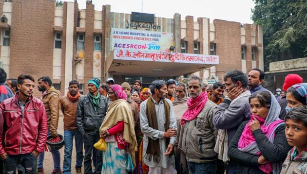 Family members and relatives of children wait outside the JK Lone hospital, in Kota on January 2, 2020.(PTI Photo) Family members and relatives of children wait outside the JK Lone hospital, in Kota on January 2, 2020.(PTI Photo)