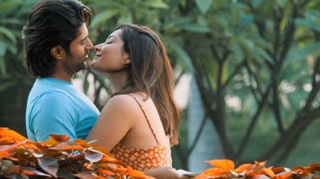 Raasi Xxx Sexy Videos - World Famous Lover teaser: Vijay Deverakonda returns as jilted lover -  Hindustan Times