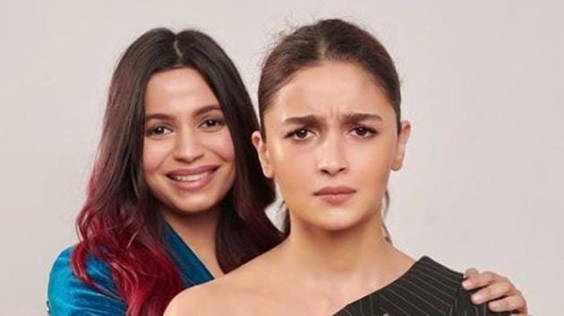 Shaheen Bhatt shared a hilarious new picture with sister Alia Bhatt. Shaheen Bhatt shared a hilarious new picture with sister Alia Bhatt.