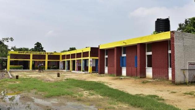 The gardening school presently operates with an objective of providing training to gardeners and horticulturists appointed by MCDs, DDA, Delhi Police and other government departments. (HT file)