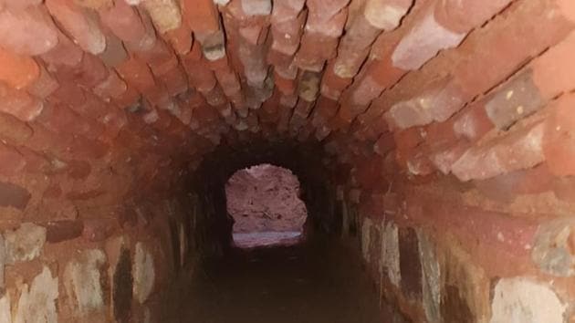 A mughal era drain.(HT Photo) A mughal era drain.(HT Photo)