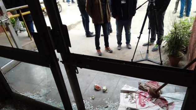 Inside visuals from Jawaharlal Nehru University where violence broke out on Sunday evening.(ANI Photo) Inside visuals from Jawaharlal Nehru University where violence broke out on Sunday evening.(ANI Photo)