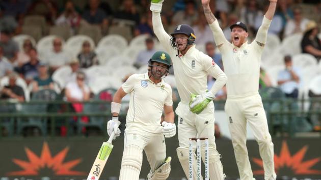 England's Jos Buttler reacts as he catches out South Africa's Dean Elgar. (REUTERS) England's Jos Buttler reacts as he catches out South Africa's Dean Elgar. (REUTERS)