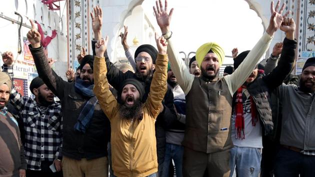 Sikh community people shout slogans during a protest against the attack on Pakistan's Nankana Sahib Gurdwara, in Jammu, on Saturday, January 04, 2020.(Photo: Nitin Kanotra / Hindustan Times)