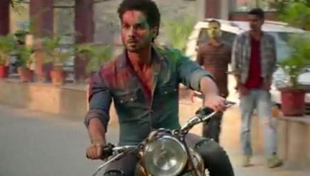 Shahid Kapoor played the title role in Kabir Singh. Shahid Kapoor played the title role in Kabir Singh.