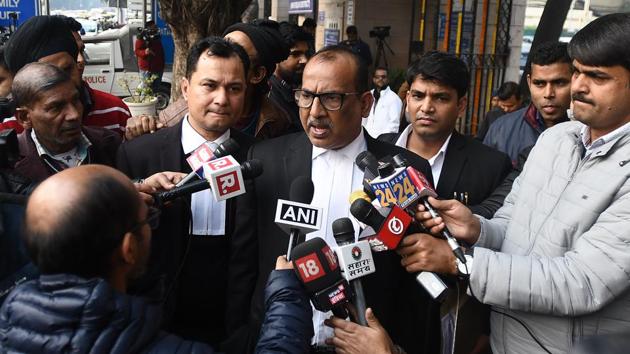 Jitendra Kumar Jha, the lawyer of parents of the 23-year-old physiotherapy student who was gang-raped on a cold December night in 2012, addresses the media after a court issued a black warrant to execute the four men who raped and tortured her, outside Patiala House Court, in New Delhi, on Monday, January 7, 2019.(Biplov Bhuyan/HT PHOTO)