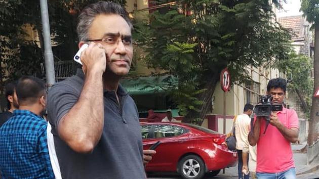 Former Indian cricketer Saba Karim outside Gamdevi Police station in Mumbai, on Tuesday, January 7, 2020, after his son was held for rash and negligent driving. (HT Photo) Former Indian cricketer Saba Karim outside Gamdevi Police station in Mumbai, on Tuesday, January 7, 2020, after his son was held for rash and negligent driving. (HT Photo)