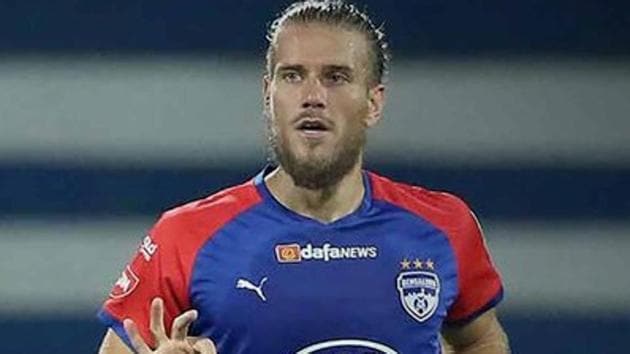 Erik Paartalu(ISL)