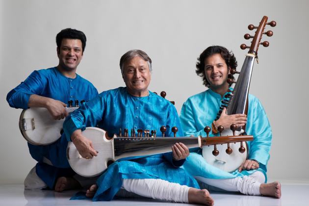 (From left) Amaan Ali Bangash, Ustad Amjad Ali Khan and Ayaan Ali Bangash