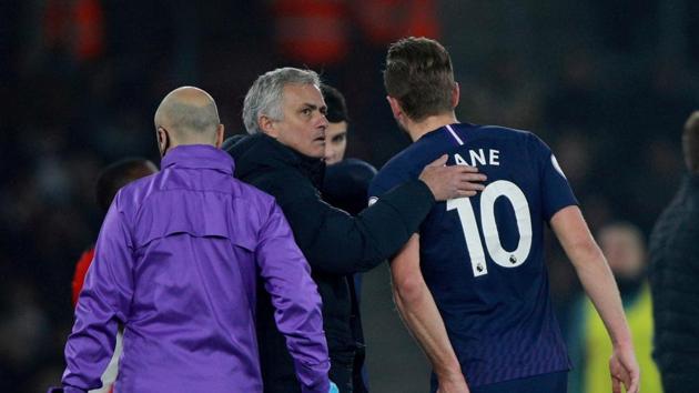 Tottenham Hotspur manager Jose Mourinho with Harry Kane as he goes off injured(REUTERS)