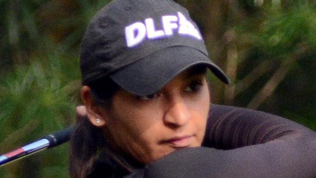 Neha Tripathi plans to stay in India for the first three months of 2020 and perfect with her swing, strokes and fitness.(SHANKAR NARAYAN/HT)