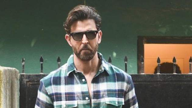 Actor Hrithik Roshan seen at Versova.(IANS) Actor Hrithik Roshan seen at Versova.(IANS)