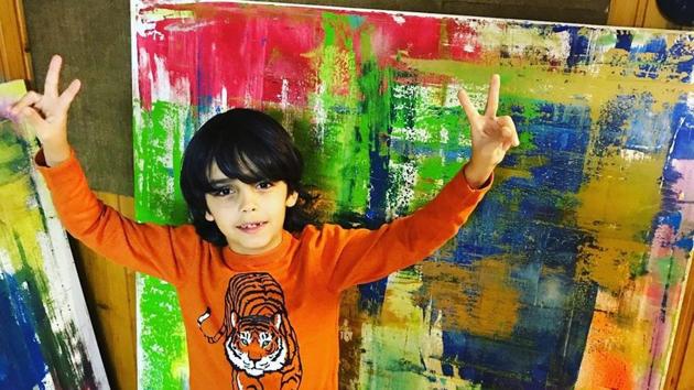‘Pre-school Picasso’, Mikail Akar, with his artwork. (Instagram/mikails_galerie) ‘Pre-school Picasso’, Mikail Akar, with his artwork. (Instagram/mikails_galerie)