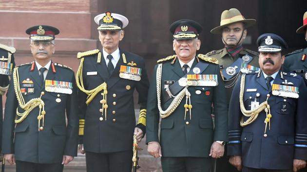 CDS Gen Bipin Rawat with Army chief Gen MM Naravane (left), Navy chief Admiral Karambir Singh (2nd from left) and Air Chief Marshal RKS Bhadauria in New Delhi on January 1.(Arvind Yadav/HT PHOTO)