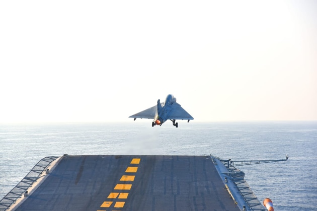 The developmental LCA (N) MK1 undertaking the maiden Ski Jump Take-Off from INS Vikramaditya today.(Indian Navy/ Twitter)