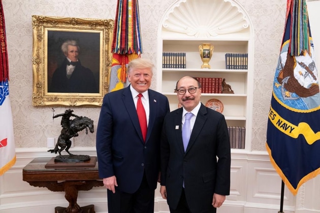 Indian Ambassador to US, Harsh Vardhan Shringla meets President Trump.(Photo: IndianEmbassyUS/Twitter)