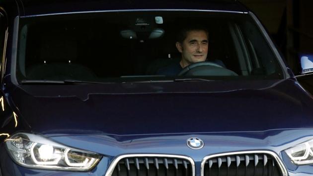 FC Barcelona's coach Ernesto Valverde leaves Joan Gamper training camp.(REUTERS)