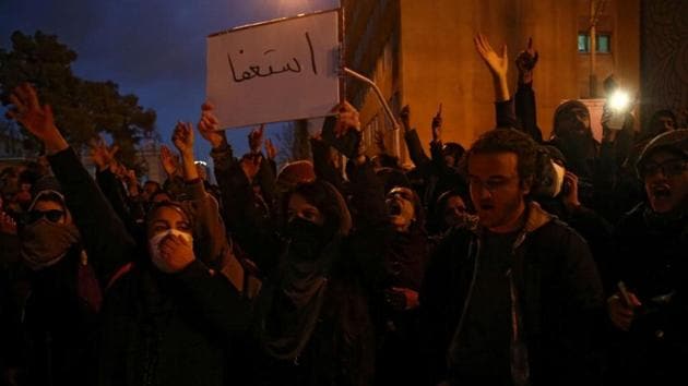 Protests broke out across Iran in a show of sympathy to the victims of the crash of the Boeing 737-800 plane in Tehran. (Reuters Photo) Protests broke out across Iran in a show of sympathy to the victims of the crash of the Boeing 737-800 plane in Tehran. (Reuters Photo)