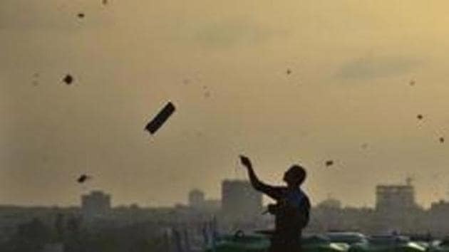 Kites with messages printed on them were distributed in thousands in the state, where kite-flying is the main takeaway of the Makar Sankranti celebrations. Image used for representational purpose. (Raj K Raj/HT file photo) Kites with messages printed on them were distributed in thousands in the state, where kite-flying is the main takeaway of the Makar Sankranti celebrations. Image used for representational purpose. (Raj K Raj/HT file photo)