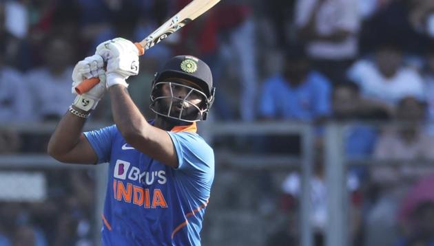 India's Rishabh Pant bats during the first one-day international cricket match between India and Australia in Mumbai, India, Tuesday, Jan. 14, 2020.(AP Photo/Rafiq Maqbool)(AP)