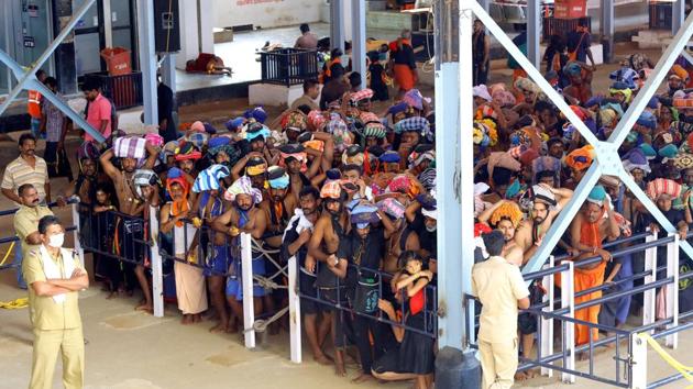 Devotees in queues to offer prayers at Lord Ayyappa temple at the Sabarimala temple in Kerala in November 2019.(Vivek Nair/HT File Photo) Devotees in queues to offer prayers at Lord Ayyappa temple at the Sabarimala temple in Kerala in November 2019.(Vivek Nair/HT File Photo)