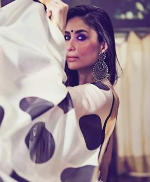 The Good Newwz actor also wore a gorgeous white saree with a gold gota border and oversized black polka dots over it. (INSTAGRAM) The Good Newwz actor also wore a gorgeous white saree with a gold gota border and oversized black polka dots over it. (INSTAGRAM)