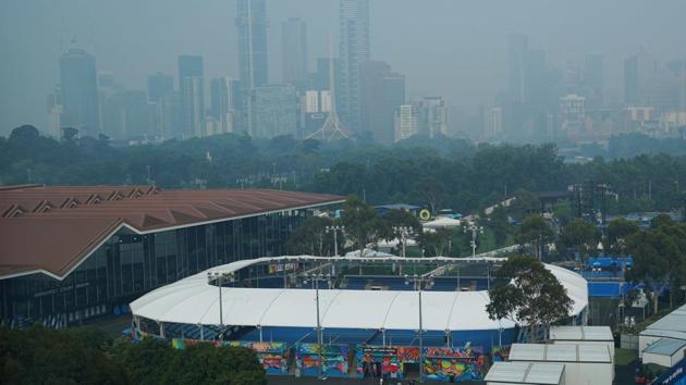 A general view is seen of smoke haze from bushfires at Melbourne Park, venue of the Australian Open(REUTERS)