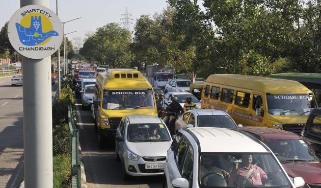 The high court said the traffic police can invoke similar provisions as provided for ambulances and other emergency vehicles in the MV Act and fine those not giving way to school buses. (HT PHOTO)