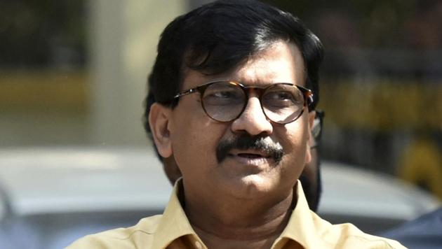 The border dispute between Maharashtra and Karnataka is likely to intensify with Shiv Sena leader and Member of Parliament Sanjay Raut announcing that he will travel to Belgaum on Saturday (Kunal Patil/HT Photo) The border dispute between Maharashtra and Karnataka is likely to intensify with Shiv Sena leader and Member of Parliament Sanjay Raut announcing that he will travel to Belgaum on Saturday (Kunal Patil/HT Photo)