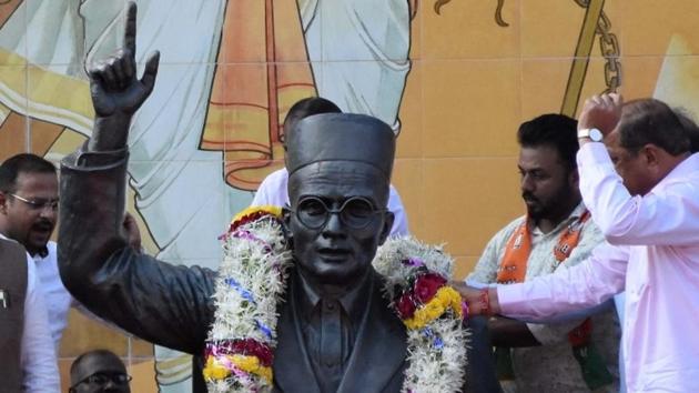 The Congress’ reaction came within hours of Raut stating that those opposing the Bharat Ratna award for Savarkar should be made to spend at least two days in the erstwhile colonial prison to understand the hardships faced by him during his incarceration.(IANS)