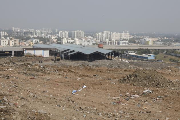 Uruli Devachi dumping ground (HT PHOTO) Uruli Devachi dumping ground (HT PHOTO)