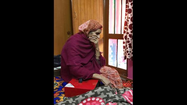 Oma, an octogenarian resident of Jagati, one of the five areas in Jammu where Kashmiri Pandits, who fled the Valley in the 90s, still live in camps. January 19 marks the 30th anniversary of the exodus. (Smriti Kak Ramachandran/HT Photo) Oma, an octogenarian resident of Jagati, one of the five areas in Jammu where Kashmiri Pandits, who fled the Valley in the 90s, still live in camps. January 19 marks the 30th anniversary of the exodus. (Smriti Kak Ramachandran/HT Photo)