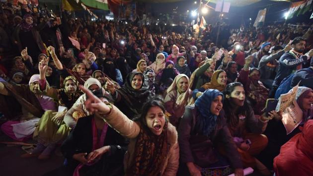 Women shout slogans during a protest against CAA, NRC and NPR at Shaheen Bagh in New Delhi. The sit-in protest by residents of Shaheen Bagh completed a month on January 15. (Sanjeev Verma/HT Photo) Women shout slogans during a protest against CAA, NRC and NPR at Shaheen Bagh in New Delhi. The sit-in protest by residents of Shaheen Bagh completed a month on January 15. (Sanjeev Verma/HT Photo)