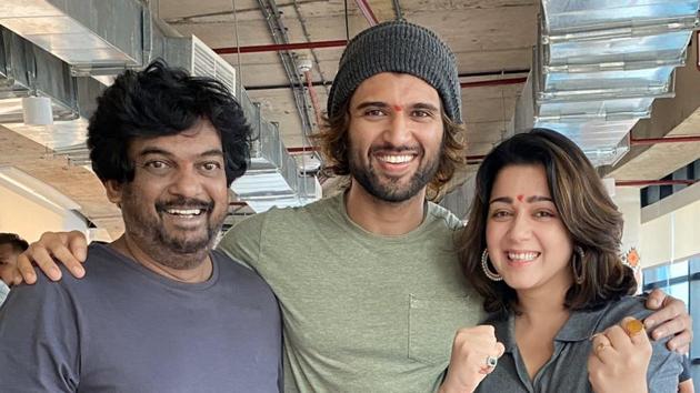 Vijay Deverakonda will play the male lead in Fighter.