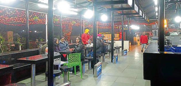 NFS now has 24 working CCTV cameras with four bouncers stationed here every day after 8pm till 6 am. (HT PHOTO) NFS now has 24 working CCTV cameras with four bouncers stationed here every day after 8pm till 6 am. (HT PHOTO)