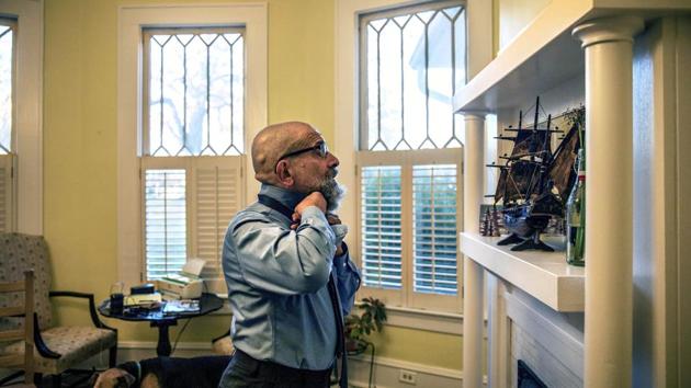 Marty Rosenbluth, one of only three immigration attorneys in the town, heads to immigration court at the detention centre. “There’s so much that happens in the court that, you know, body language, eye contact, all these other intangibles that you just lose if you were telephonic,” Rosenbluth said to AP. “But most important, I think it makes the biggest difference to the clients themselves.” (David Goldman / AP)
