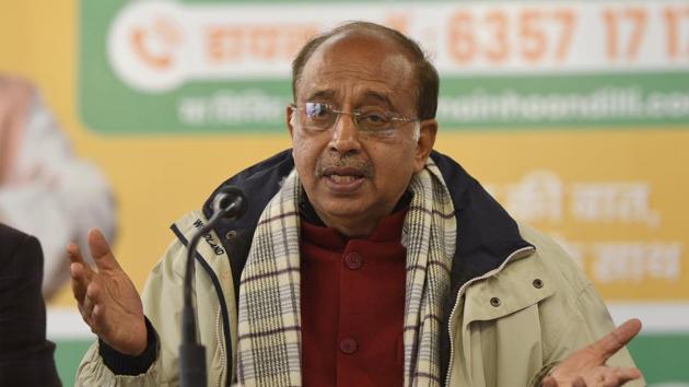 Bharatiya Janata Party (BJP) leader Vijay Goel addresses a press conference at BJP office in Pant Marg, in New Delhi. (Burhaan Kinu/HT PHOTO) Bharatiya Janata Party (BJP) leader Vijay Goel addresses a press conference at BJP office in Pant Marg, in New Delhi. (Burhaan Kinu/HT PHOTO)