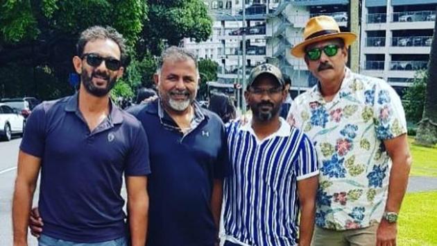 Ravi Shastri (R) was accompanied by batting coach Vikram Rathour (L), bowling coach Bharat Arun (2L) and fielding coach R Sridhar.((Ravi Shastri/ Twitter))