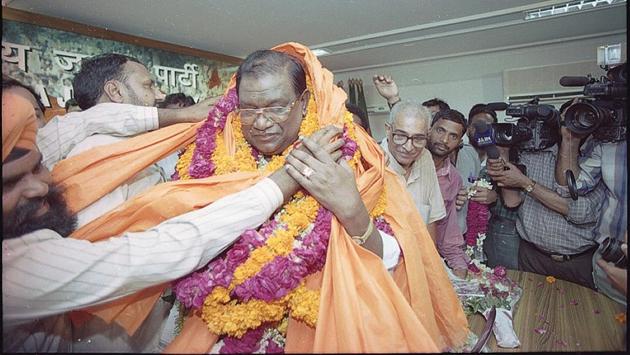 Thakre was succeeded by Bangaru Laxman who was president for a year till 2001 and had to face an exit following a sting operation. He was caught on camera accepting money from people who pretended to broker on behalf of arms companies. He was subsequently booked for corruption and sentenced to a prison term. (Manish Swarup / HT Archive) Thakre was succeeded by Bangaru Laxman who was president for a year till 2001 and had to face an exit following a sting operation. He was caught on camera accepting money from people who pretended to broker on behalf of arms companies. He was subsequently booked for corruption and sentenced to a prison term. (Manish Swarup / HT Archive)