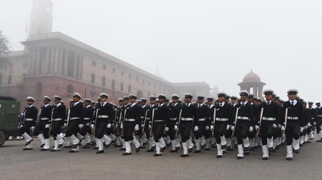 Republic Day rehearsal at Rajpath. Traffic on Rajpath — from Vijay Chowk to India Gate — has been restricted till the rehearsal is over on Thursday, and from 6 pm Saturday till the parade concludes on Sunday, police said in an advisory.(Raj K Raj / HT Photo) Republic Day rehearsal at Rajpath. Traffic on Rajpath — from Vijay Chowk to India Gate — has been restricted till the rehearsal is over on Thursday, and from 6 pm Saturday till the parade concludes on Sunday, police said in an advisory.(Raj K Raj / HT Photo)