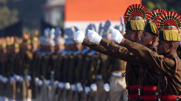 Defense personnel participate in the full-dress rehearsal ahead of the Republic Day parade, at Gandhi Maidan, in Patna. (Parwaz Khan /HT PHOTO) Defense personnel participate in the full-dress rehearsal ahead of the Republic Day parade, at Gandhi Maidan, in Patna. (Parwaz Khan /HT PHOTO)