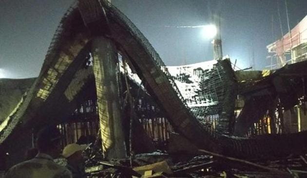 One person was crushed to death and two others were injured when the roof of an under-construction building to link two terminals of the international airport in Odisha’s Bhubaneswar collapsed. (HT Photo) One person was crushed to death and two others were injured when the roof of an under-construction building to link two terminals of the international airport in Odisha’s Bhubaneswar collapsed. (HT Photo)