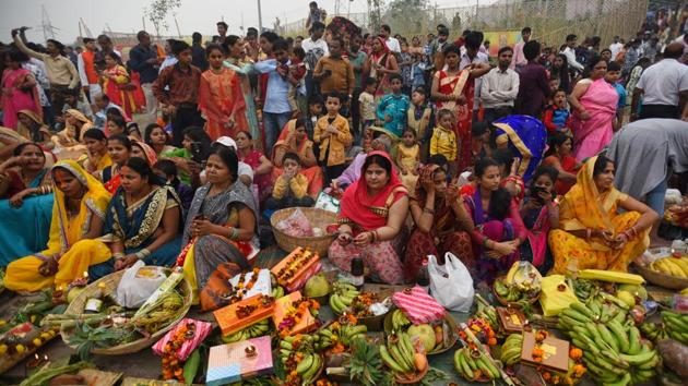 Purvanchalis - migrants from easter UP and Bihar - have emerged as a dominant force in Delhi politics. The main parties have fielded 10-12 candidates from the community in the Feb 8 Delhi Assembly Election. (Sanchit Khanna/HT File Photo) Purvanchalis - migrants from easter UP and Bihar - have emerged as a dominant force in Delhi politics. The main parties have fielded 10-12 candidates from the community in the Feb 8 Delhi Assembly Election. (Sanchit Khanna/HT File Photo)