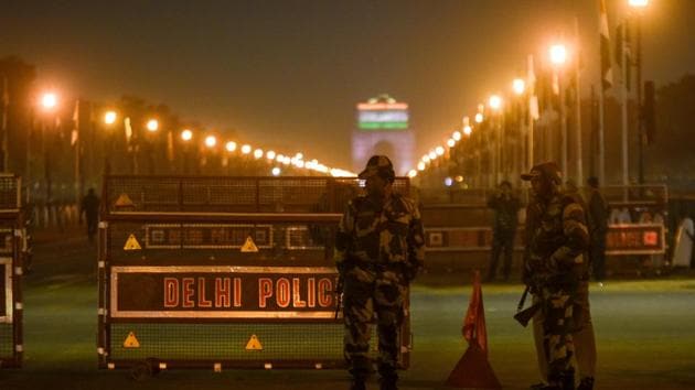 New Delhi, India - January 25, 2020: Security personnel stand guard as barricades are seen on the eve of Republic Day, at Rajpath, in New Delhi, India, on Saturday, January 25, 2020. (Photo by Amal KS / Hindustan Times) 