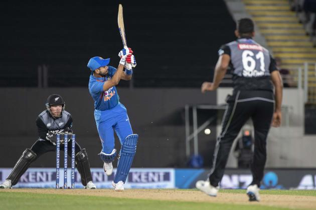 Auckland: India's Shreyas Iyer bats during the Twenty/20 cricket international between India and New Zealand in Auckland, New Zealand, Sunday, Jan. 26, 2020. (AP) Auckland: India's Shreyas Iyer bats during the Twenty/20 cricket international between India and New Zealand in Auckland, New Zealand, Sunday, Jan. 26, 2020. (AP)