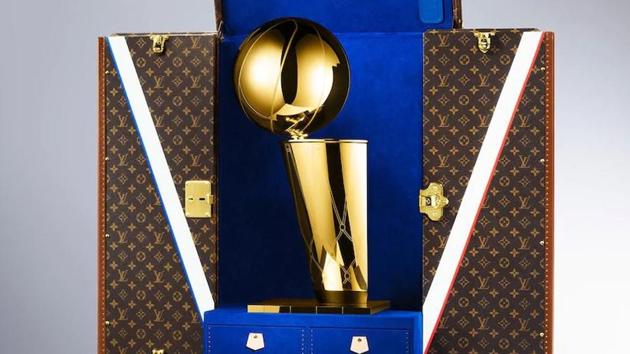 Louis Vuitton and NBA announce global partnership; to design case for NBA trophy.(www.louisvuitton.com)