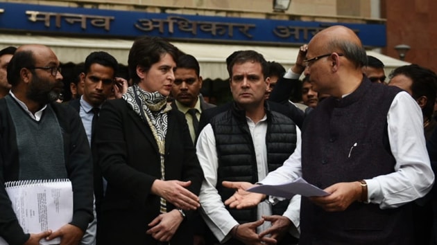 Priyanka Gandhi with Rahul Gandhi talking to media persons after meeting NHRC in Delhi(Vipin Kumar/ HT Photo) Priyanka Gandhi with Rahul Gandhi talking to media persons after meeting NHRC in Delhi(Vipin Kumar/ HT Photo)