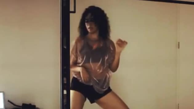 The hottest webcam dance ever