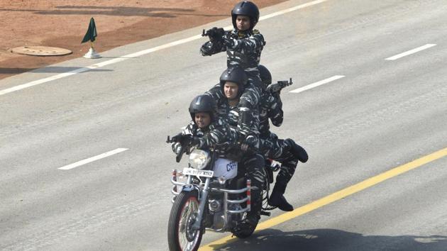 CRPF Women daredevil motorcycle team during the 71th republic day parade at Rajpath in New Delhi, India on Sunday, January 26, 2020.(Arvind Yadav/HT PHOTO) CRPF Women daredevil motorcycle team during the 71th republic day parade at Rajpath in New Delhi, India on Sunday, January 26, 2020.(Arvind Yadav/HT PHOTO)